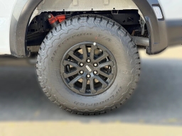 Ford F-150 Raptor 4WD SuperCrew 5.5' Box 2026
