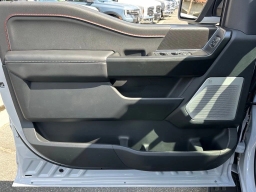 Ford F-150 Raptor 4WD SuperCrew 5.5' Box 2026