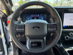 Ford F-150 Raptor 4WD SuperCrew 5.5' Box 2026