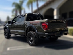 Ford F-150 Raptor 4WD SuperCrew 5.5' Box 2026