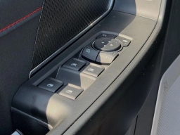 Ford F-150 Raptor 4WD SuperCrew 5.5' Box 2026