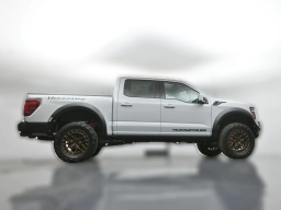 Ford F-150 Raptor 4WD SuperCrew 5.5' Box 2026