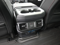 Ford F-150 Raptor 4WD SuperCrew 5.5' Box 2026