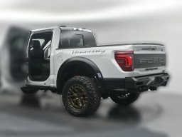 Ford F-150 Raptor 4WD SuperCrew 5.5' Box 2026