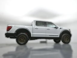 Ford F-150 Raptor 4WD SuperCrew 5.5' Box 2026