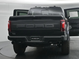 Ford F-150 Raptor 4WD SuperCrew 5.5' Box 2026