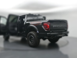Ford F-150 Raptor 4WD SuperCrew 5.5' Box 2026