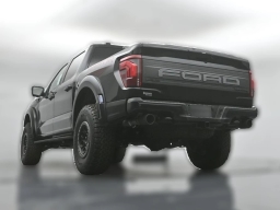 Ford F-150 Raptor 4WD SuperCrew 5.5' Box 2026