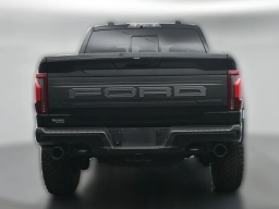 Ford F-150 Raptor 4WD SuperCrew 5.5' Box 2026