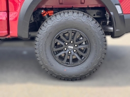 Ford F-150 Raptor 4WD SuperCrew 5.5' Box 2026