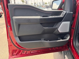 Ford F-150 Raptor 4WD SuperCrew 5.5' Box 2026