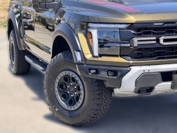 Ford F-150 Raptor 4WD SuperCrew 5.5' Box 2026