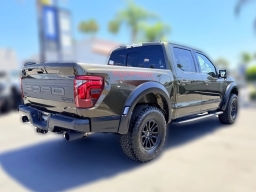 Ford F-150 Raptor 4WD SuperCrew 5.5' Box 2026