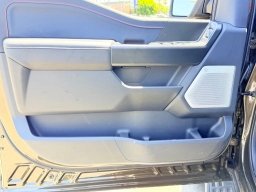 Ford F-150 Raptor 4WD SuperCrew 5.5' Box 2026