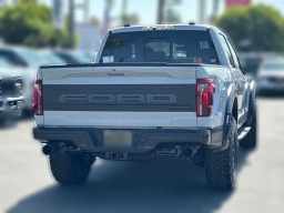 Ford F-150 Raptor 4WD SuperCrew 5.5' Box 2026