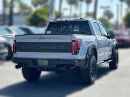 Ford F-150 Raptor 4WD SuperCrew 5.5' Box 2026