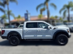 Ford F-150 Raptor 4WD SuperCrew 5.5' Box 2026