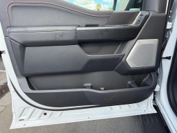Ford F-150 Raptor 4WD SuperCrew 5.5' Box 2026