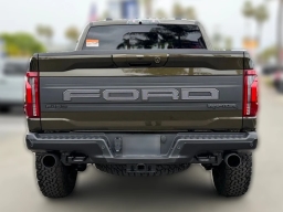 Ford F-150 Raptor 4WD SuperCrew 5.5' Box 2026