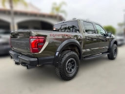 Ford F-150 Raptor 4WD SuperCrew 5.5' Box 2026