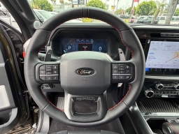 Ford F-150 Raptor 4WD SuperCrew 5.5' Box 2026