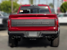 Ford F-150 Raptor 4WD SuperCrew 5.5' Box 2026
