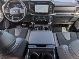 Ford F-150 Raptor 4WD SuperCrew 5.5' Box 2026