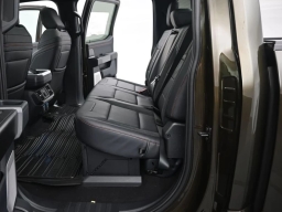 Ford F-150 Raptor 4WD SuperCrew 5.5' Box 2026