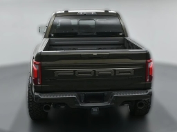 Ford F-150 Raptor 4WD SuperCrew 5.5' Box 2026