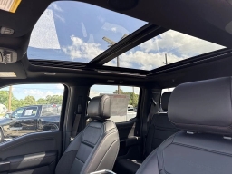Ford F-150 Raptor 4WD SuperCrew 5.5' Box 2026