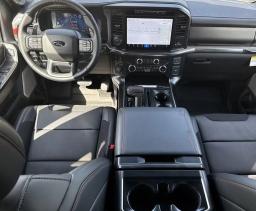Ford F-150 Raptor 4WD SuperCrew 5.5' Box 2026