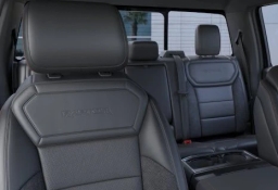 Ford F-150 Raptor 4WD SuperCrew 5.5' Box 2026