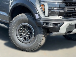 Ford F-150 Raptor 4WD SuperCrew 5.5' Box 2026