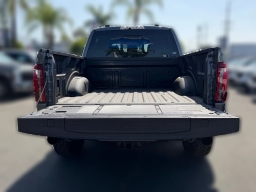 Ford F-150 Raptor 4WD SuperCrew 5.5' Box 2026