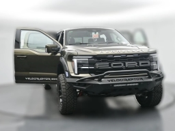 Ford F-150 Raptor 4WD SuperCrew 5.5' Box 2025
