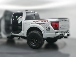Ford F-150 Raptor 4WD SuperCrew 5.5' Box 2026