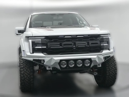 Ford F-150 Raptor 4WD SuperCrew 5.5' Box 2026