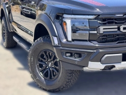 Ford F-150 Raptor 4WD SuperCrew 5.5' Box 2026