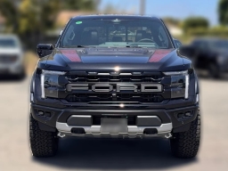 Ford F-150 Raptor 4WD SuperCrew 5.5' Box 2026