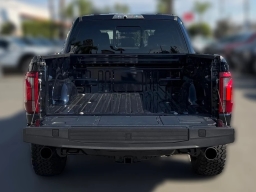 Ford F-150 Raptor 4WD SuperCrew 5.5' Box 2026
