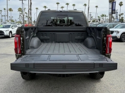 Ford F-150 Raptor 4WD SuperCrew 5.5' Box 2026