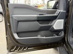 Ford F-150 Raptor 4WD SuperCrew 5.5' Box 2026