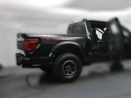 Ford F-150 Raptor 4WD SuperCrew 5.5' Box 2026