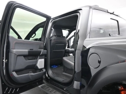 Ford F-150 Raptor 4WD SuperCrew 5.5' Box 2026