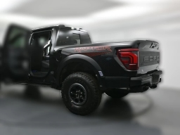 Ford F-150 Raptor 4WD SuperCrew 5.5' Box 2026