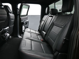 Ford F-150 Raptor 4WD SuperCrew 5.5' Box 2026