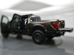 Ford F-150 Raptor 4WD SuperCrew 5.5' Box 2026