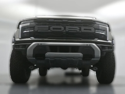 Ford F-150 Raptor 4WD SuperCrew 5.5' Box 2026