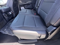 Ford F-150 Raptor 4WD SuperCrew 5.5' Box 2026