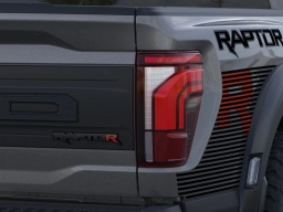 Ford F-150 Raptor 4WD SuperCrew 5.5' Box 2026